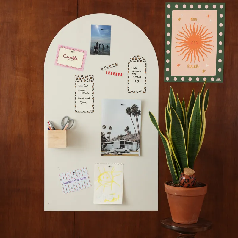 Tablero magnético con arco colorido – 1 m x 58 cm - Decoración de pared magnética modular sin necesidad de taladrar
